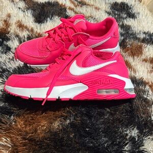 Hot pink Nike air max